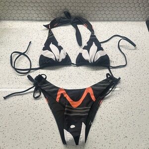 Commense Black & White Triangle Bikini with Orange Khaki Accents Medium NWOT